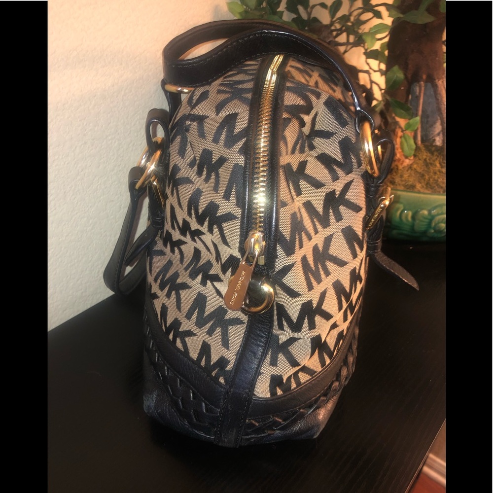 Michael Kors Black Monogram Satchel with back leather accent. - Picture 4 of 9